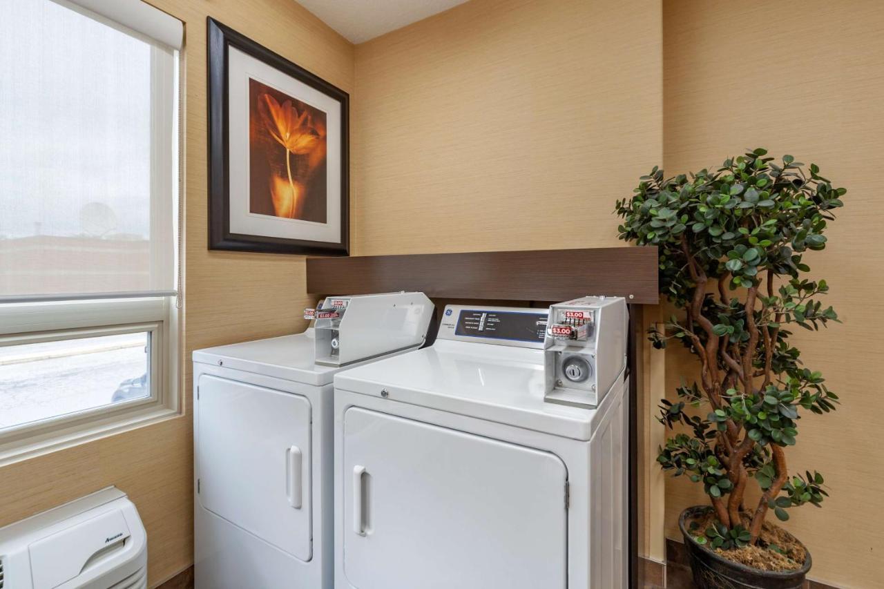 Best Western Plus The Inn At St Albert Saint Albert Extérieur photo
