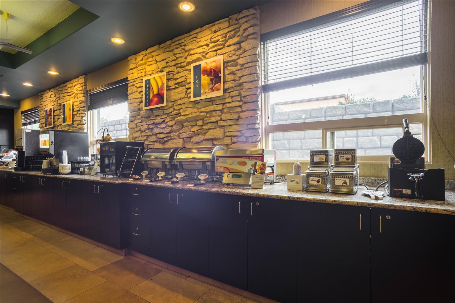 Best Western Plus The Inn At St Albert Saint Albert Extérieur photo